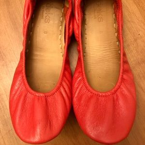 Size 8 Tieks Poppy